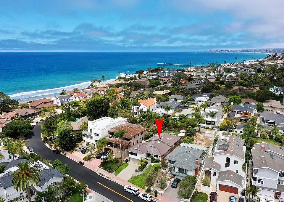314 W Avenida Valencia