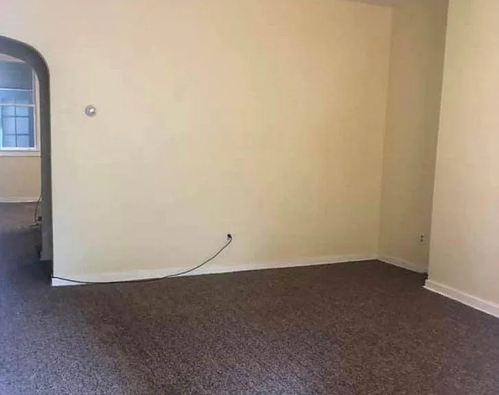 213 Amherst St — Photo 3