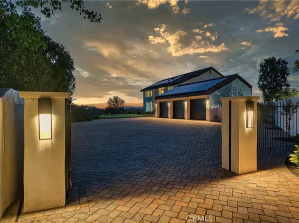 4389 Park Vicente, Calabasas, CA 91302