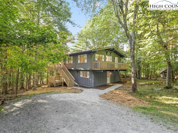 1002 Charter Hills Road, Beech Mountain, NC 28604