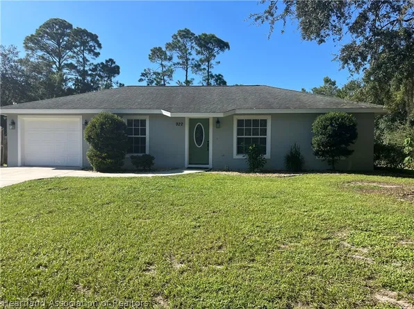 922 Breezy Rd, Lake Placid, FL 33852