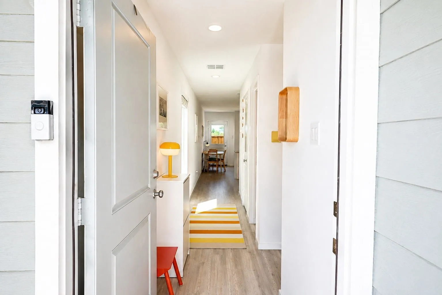 3 bed, 2.5 bath, 1213 sqft, $1,725 — Photo 4
