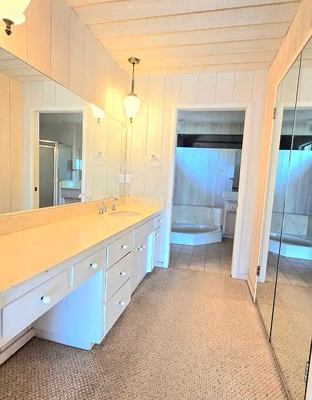 6480 Havenside Dr — Photo 22