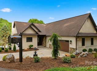 643 W Landing Dr, Jefferson, NC 28640