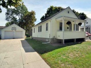 7 Diaz St, Johnston, RI 02919