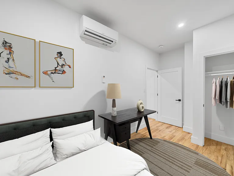 312 Manhattan Ave #5J — Photo 2