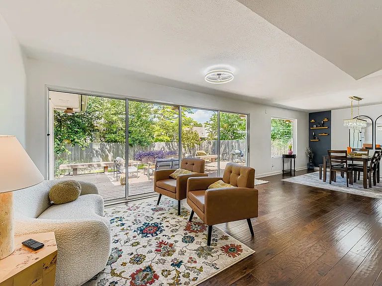 5413 Badger Bnd — Photo 10