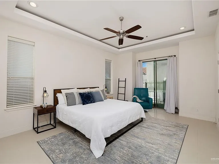 1304 E Pineridge Ave #B — Photo 6