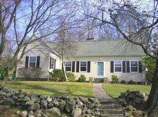 40 Witch Ln, Norwalk, CT 06853