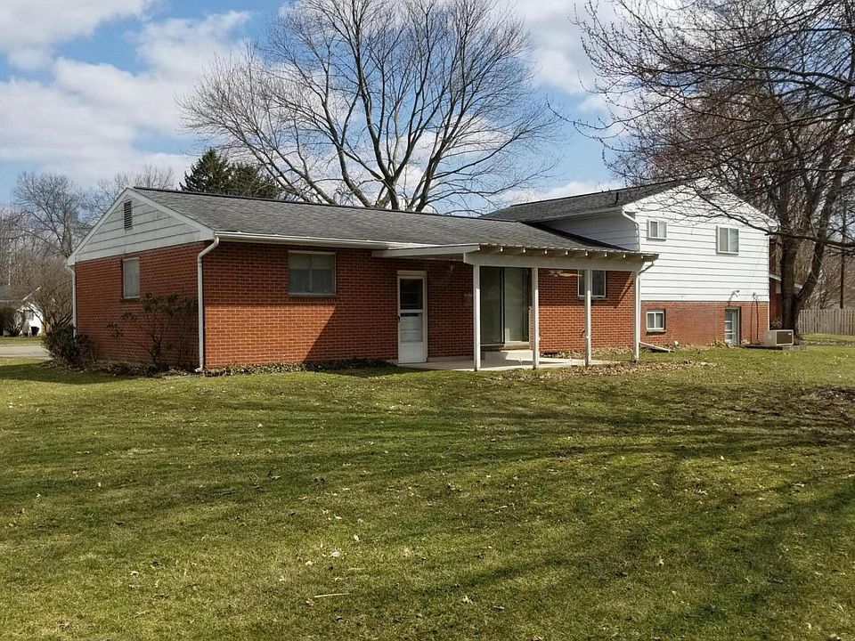 2nd image of 367 Velma Ct