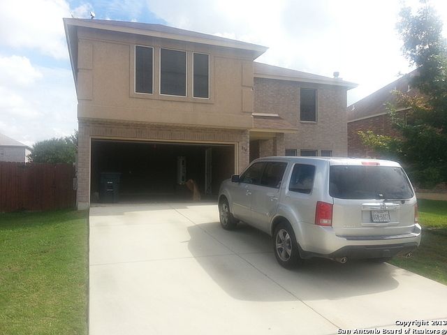 1st image of 834 Camelback Dr
