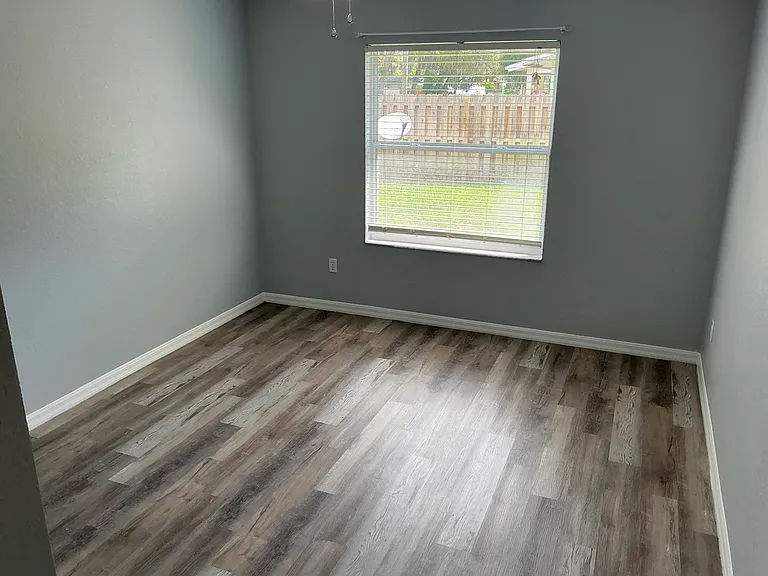 401 Harbour Lights Dr — Photo 35