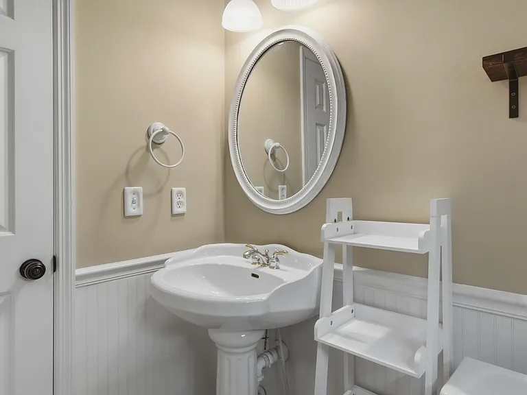 1236 Carriage Park Dr — Photo 15