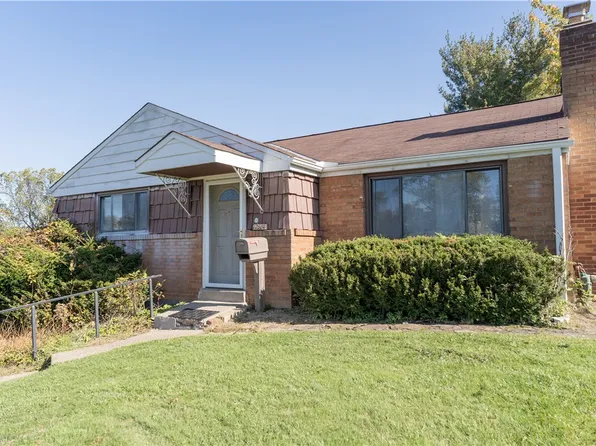 10804 Highpoint Dr, Pittsburgh, PA 15235