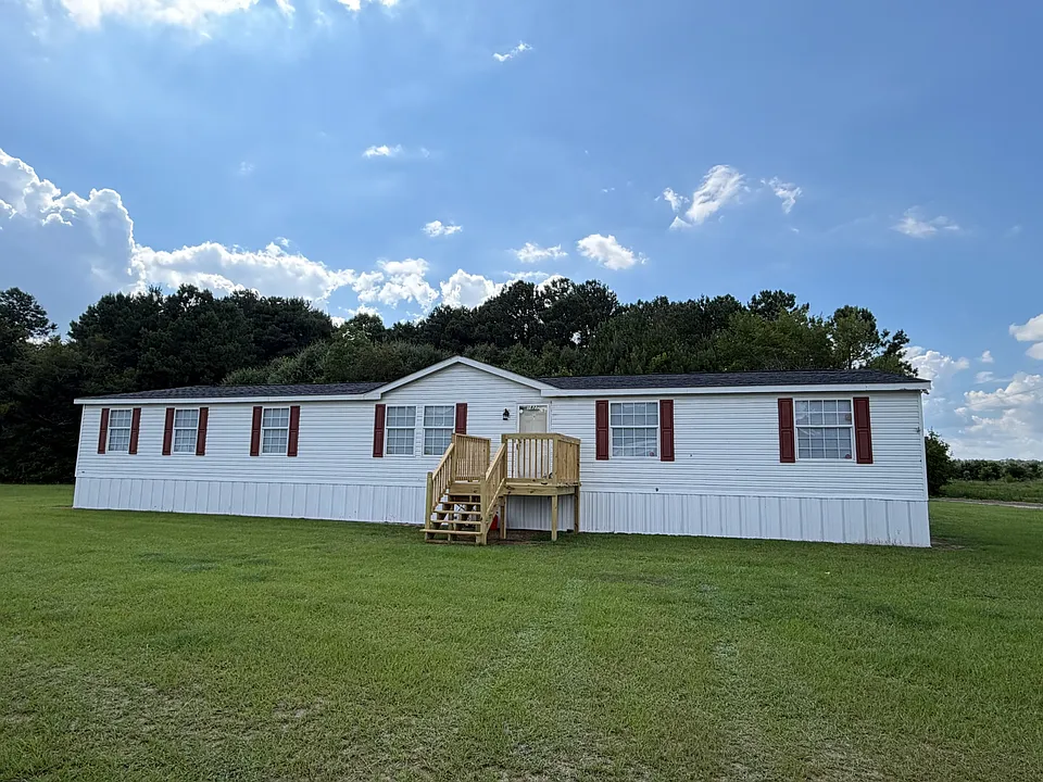 1404 Harmony Hall Dr