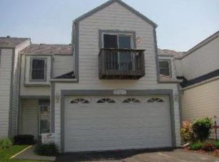 1723 Waters Edge Dr, Minooka, IL 60447