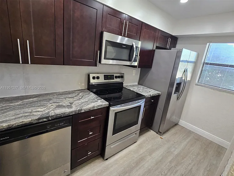 4020 Del Rio Way #720 — Photo 18