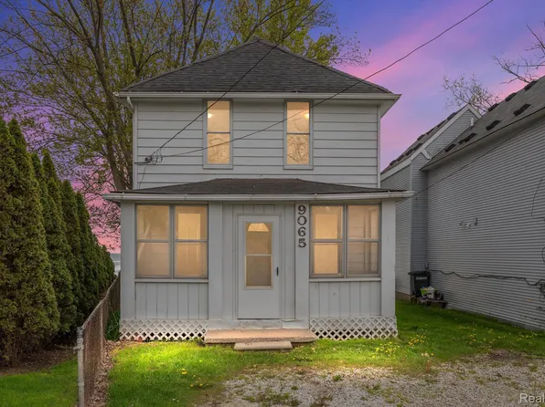 9065 Dixie Hwy, Fair Haven, MI 48023