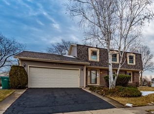 1675 Virginia Dr, Elk Grove Village, IL 60007