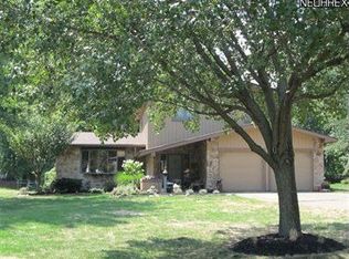 7866 Hidden Hollow Dr, Mentor, OH