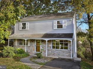 8117 Hawthorne Ln, Elkins Park, PA 19027
