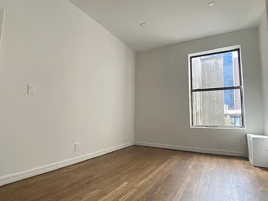 Rented by REAL New York | media 13