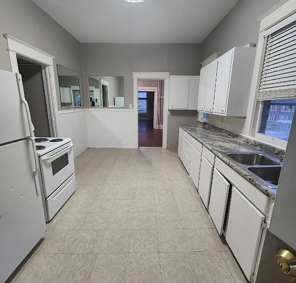 1056 3rd St E #2 — Photo 1