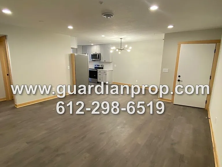 1560 Portland Avenue — Photo 4