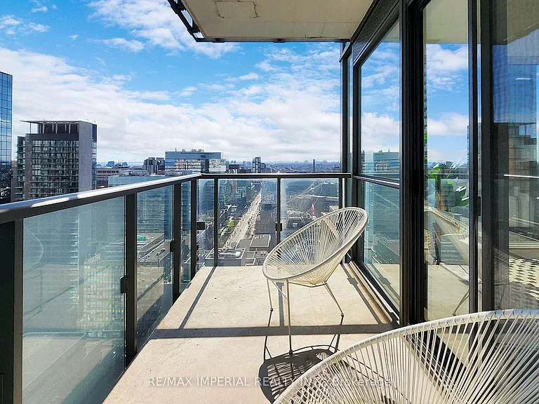 15 Grenville St #2803 — Photo 22