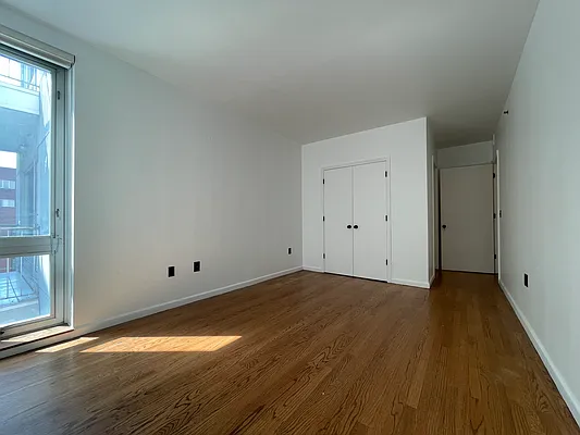 Rented by Compass | media 7