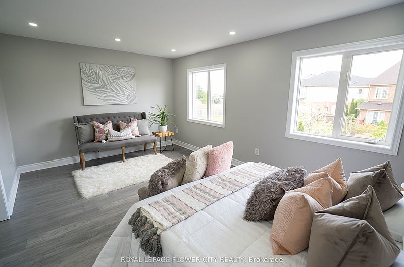 Brampton House for rent - 3 Bedrooms — photo 16