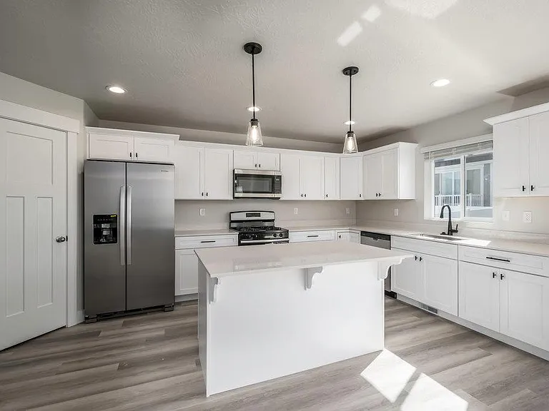12372 Eovaldi Ave — Photo 4