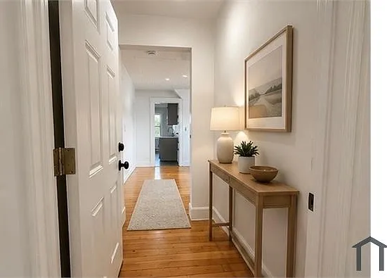 565 Carroll Ave #3 — Photo 1