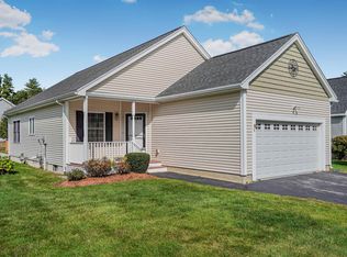 8 Richmond Dr, Concord, NH 03303