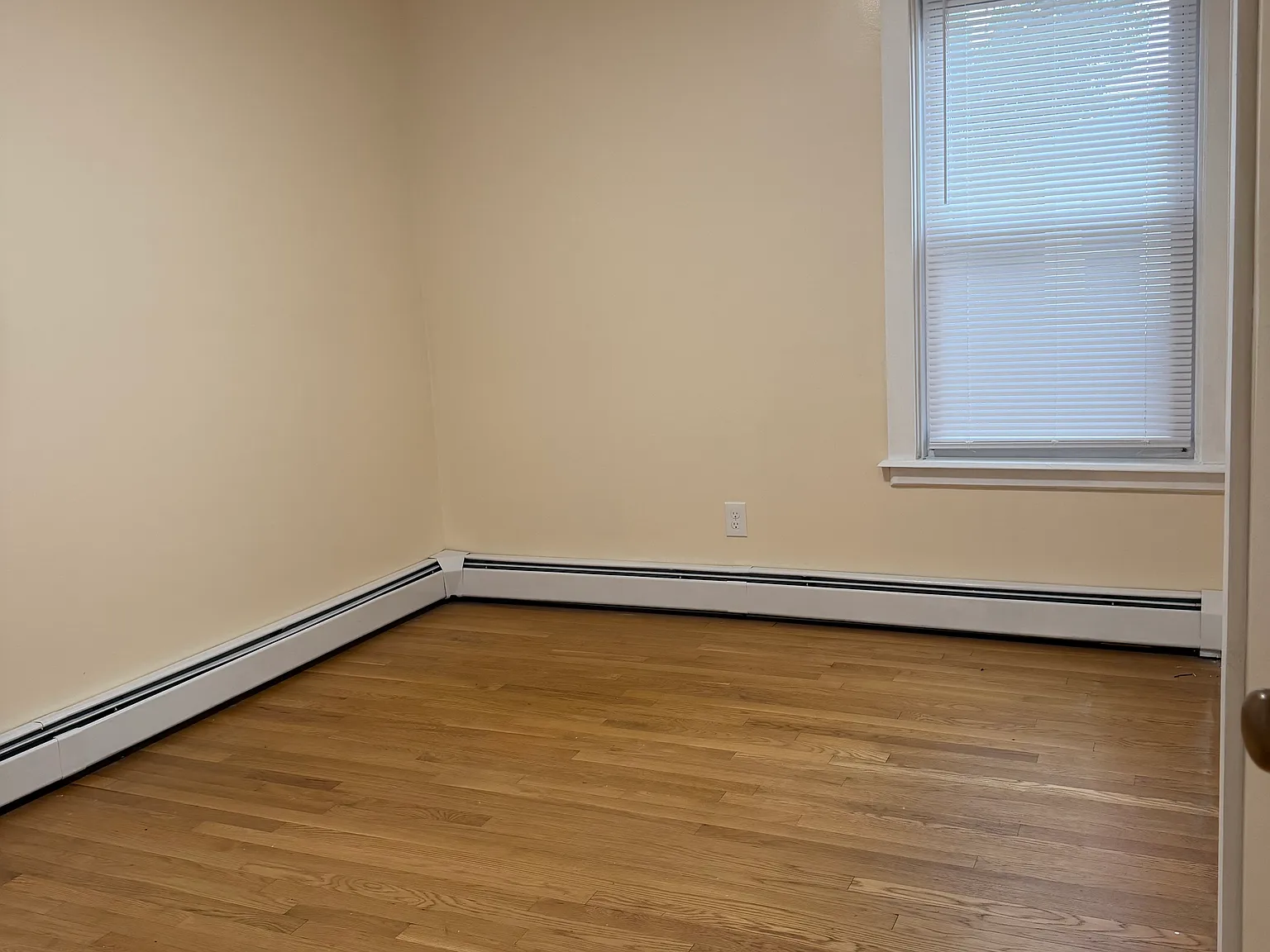 34 Tweed St — Photo 4