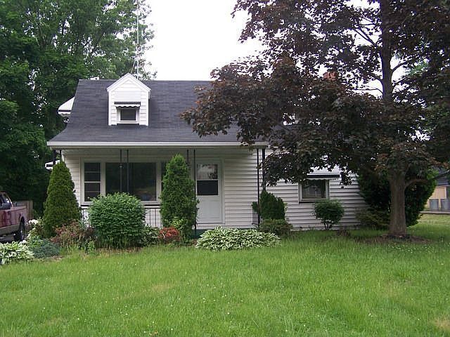 1st image of 3365 Ambert St