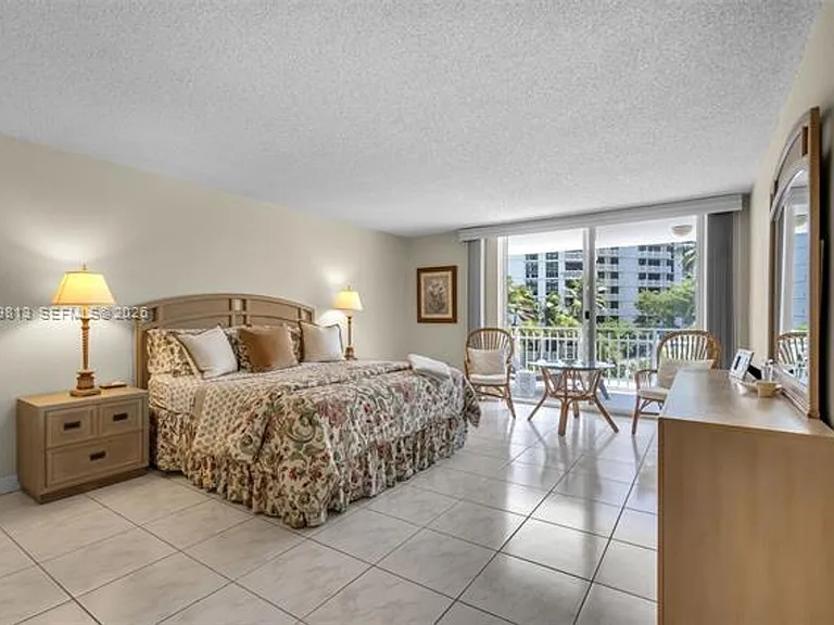 600 Grapetree Dr #4DS — Photo 9