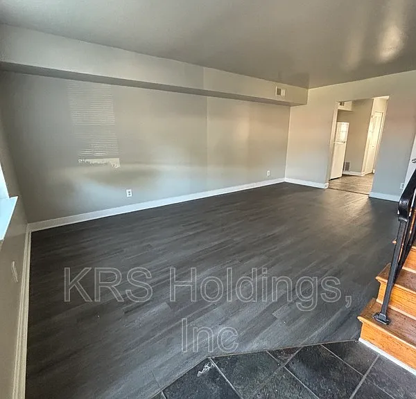 5228 Goolsby Ct N — Photo 2