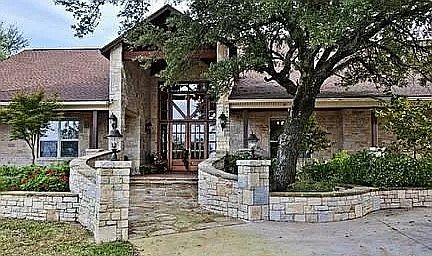 1st image of 1050 Brazos Heights Rd