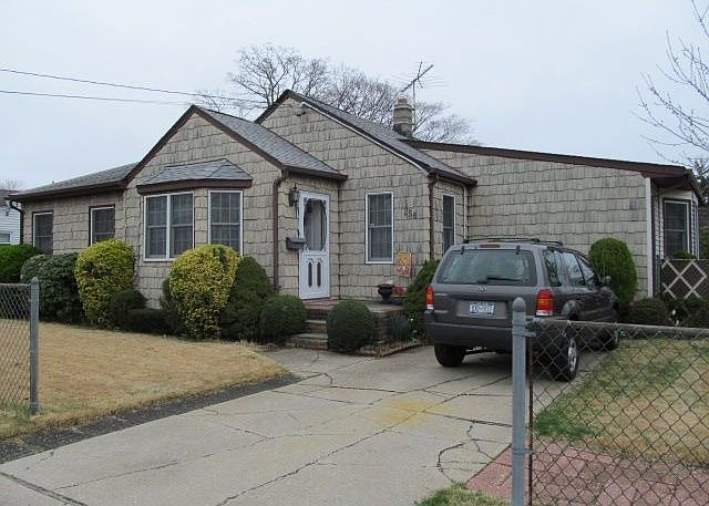Lindenhurst Ranch