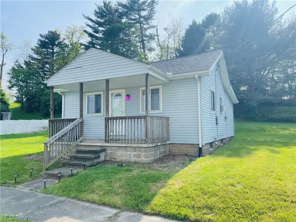 611 Market St, Philo, OH 43771