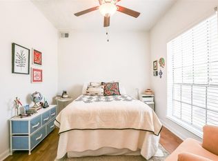 912 W 22nd St APT 202, Austin, TX 78705