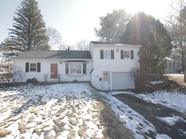 200 Parkway N, Brewer, ME 04412