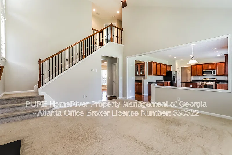 Fieldstone — Photo 3