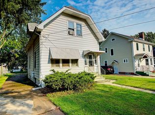 835 Iowa Ave, Aurora, IL 60506