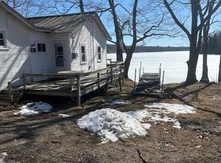 28 Pond Ln, Brooksville, ME 04617