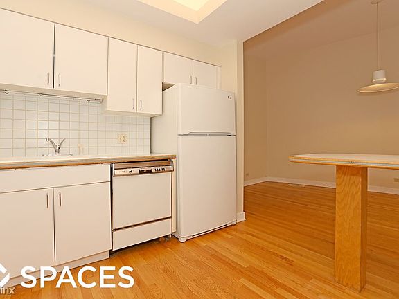 3rd image of 1149 W Wrightwood Ave #1151-3W
