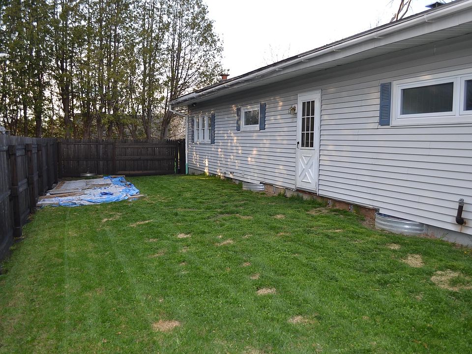 6 Irving Street, East Barre, VT 05649 Zillow