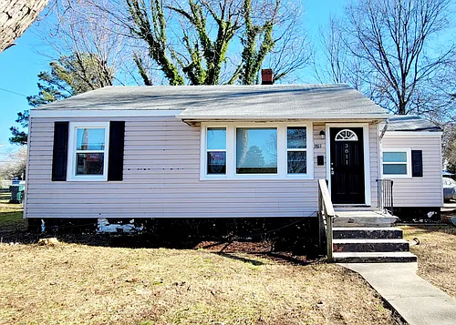 3811 Larry St Photo 1