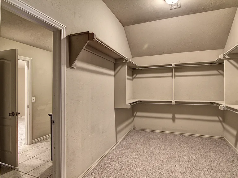 15705 Himalaya Rdg — Photo 19